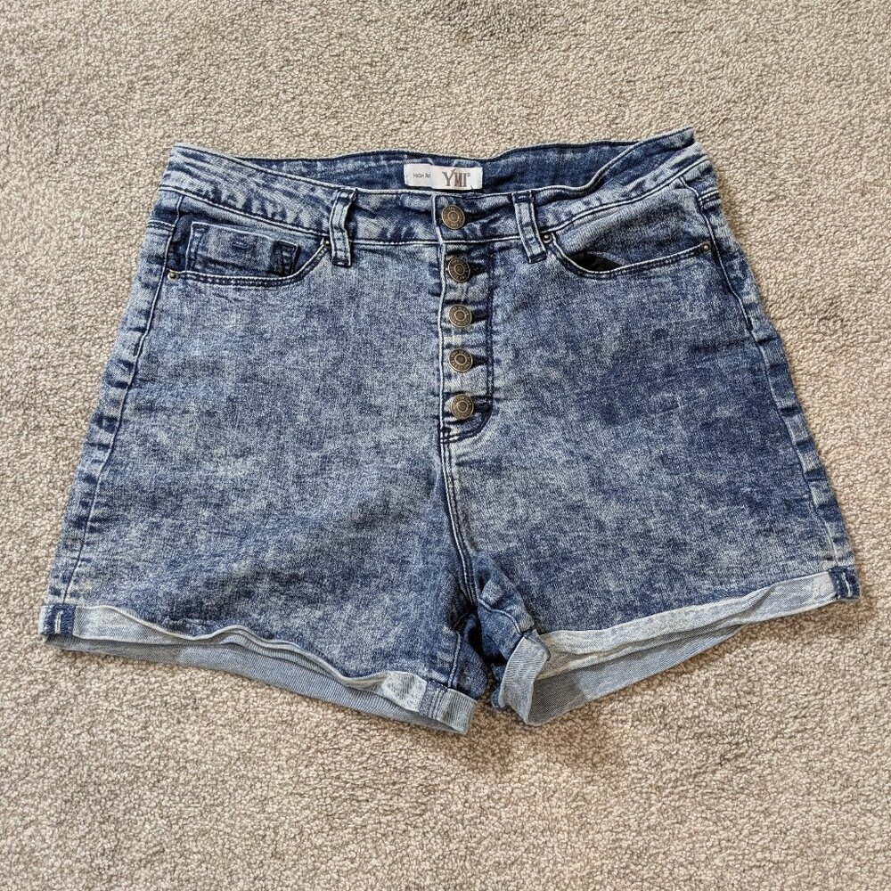 YMI Jeans, Stonewashed Blue Stretch Denim Cuffed Button-Fly Jean Shorts; Size 11